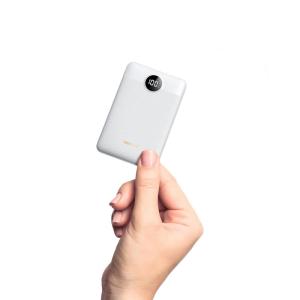 imageVEEKTOMX Small Portable Charger